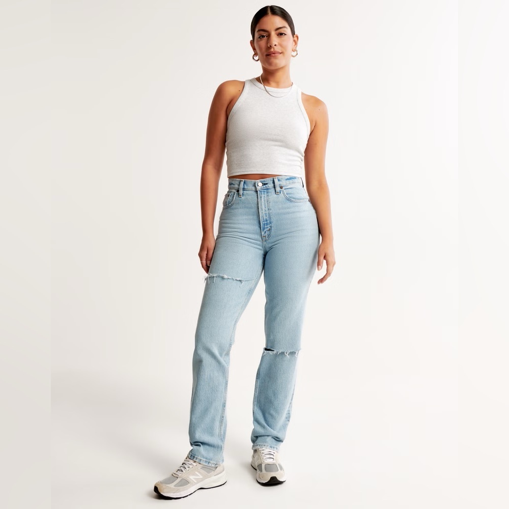 Abercrombie Curve Love Ultra High Rise 90s Straight Jean